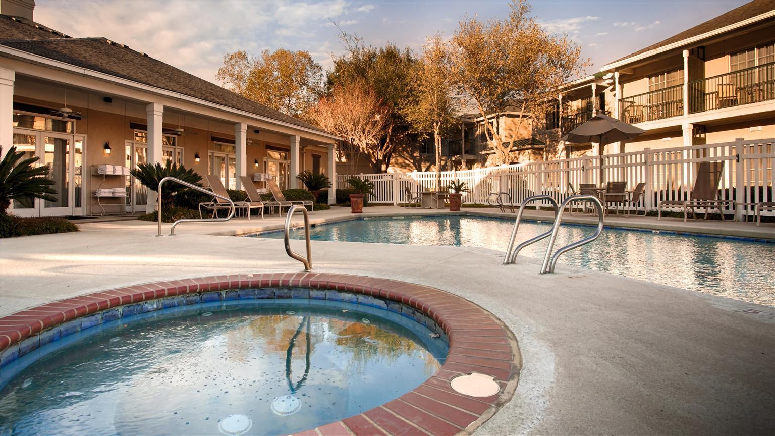 Richmond Inn & Suites Baton Rouge Zewnętrze zdjęcie